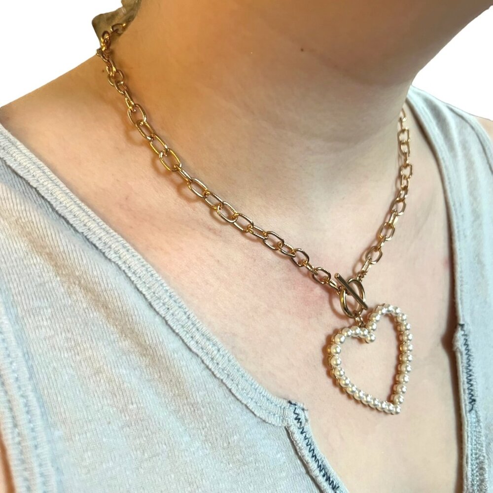 Pearl Heart Toggle Clasp Necklace Gold White by Viola NWT - Picture 4 of 6